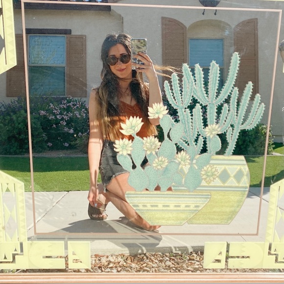 welcome to my closet!🌿 - Picture 5 of 6